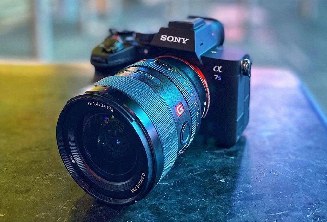 Rent a Sony a7SIII - Mirrorless Digital Camera , Best Prices